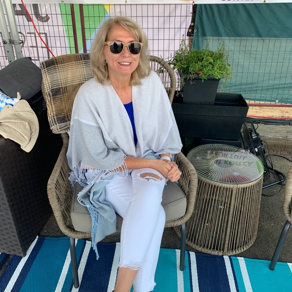 Meet your Posher, Charmaine - Picture 1 of 1